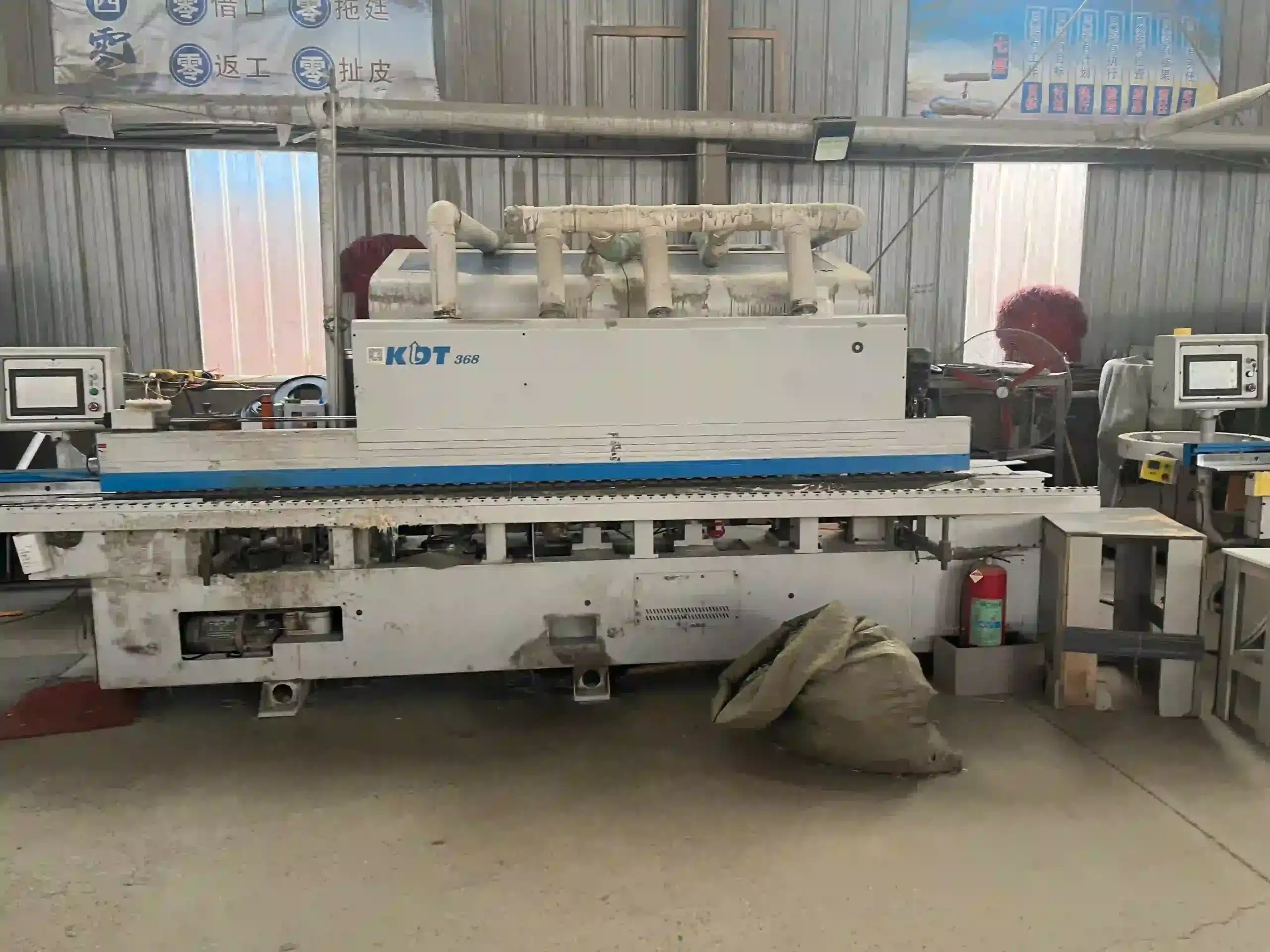 Edge profiling machine running process control checks in a vanity factory