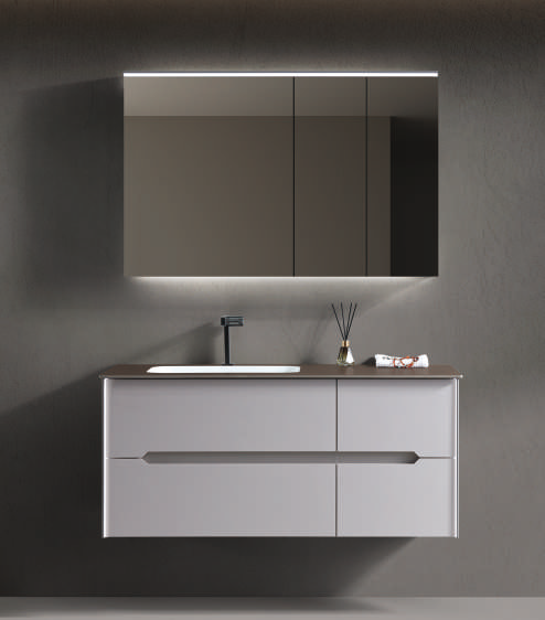 Oak vs Rubberwood vs Walnut Vanity: Wood Choice Guide